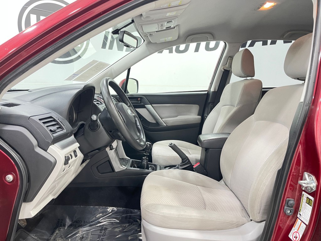 2014 Subaru Forester Image 11
