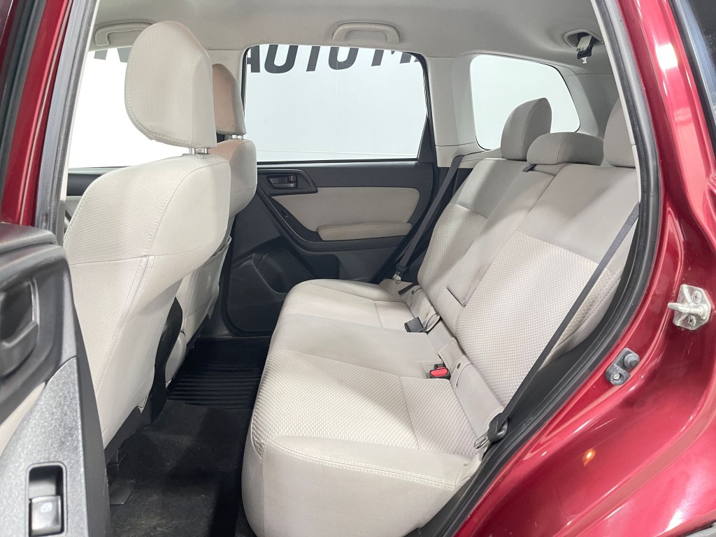 2014 Subaru Forester Image 28