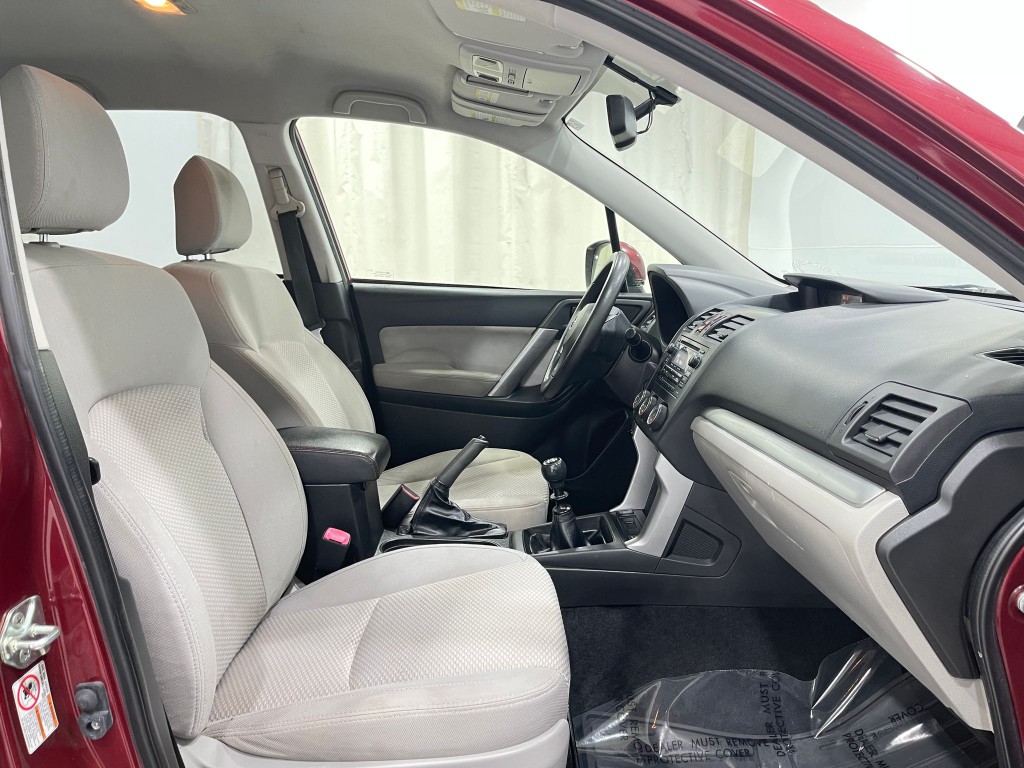 2014 Subaru Forester Image 30
