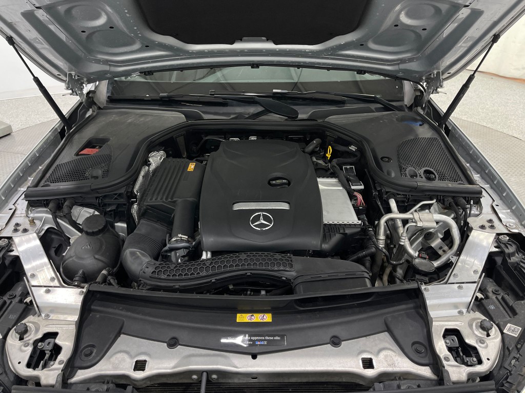 2018 Mercedes-Benz E-Class Image 29