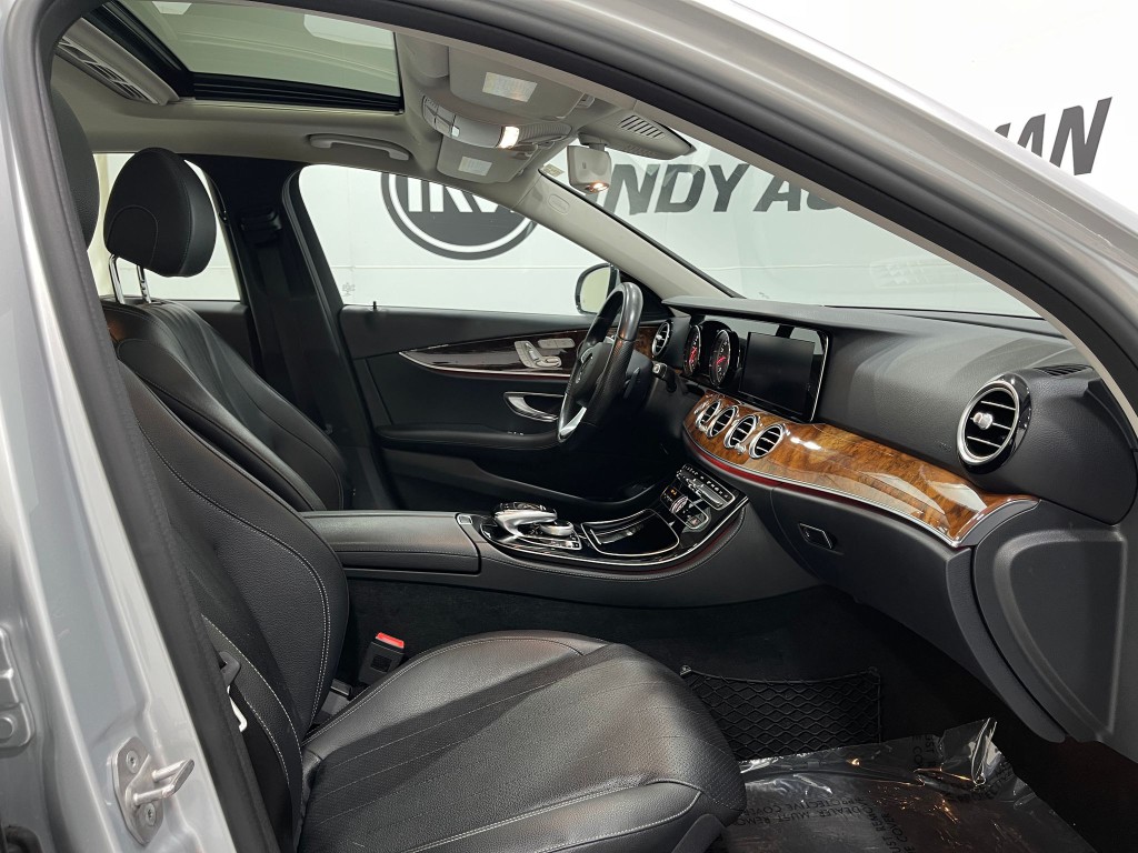2018 Mercedes-Benz E-Class Image 34