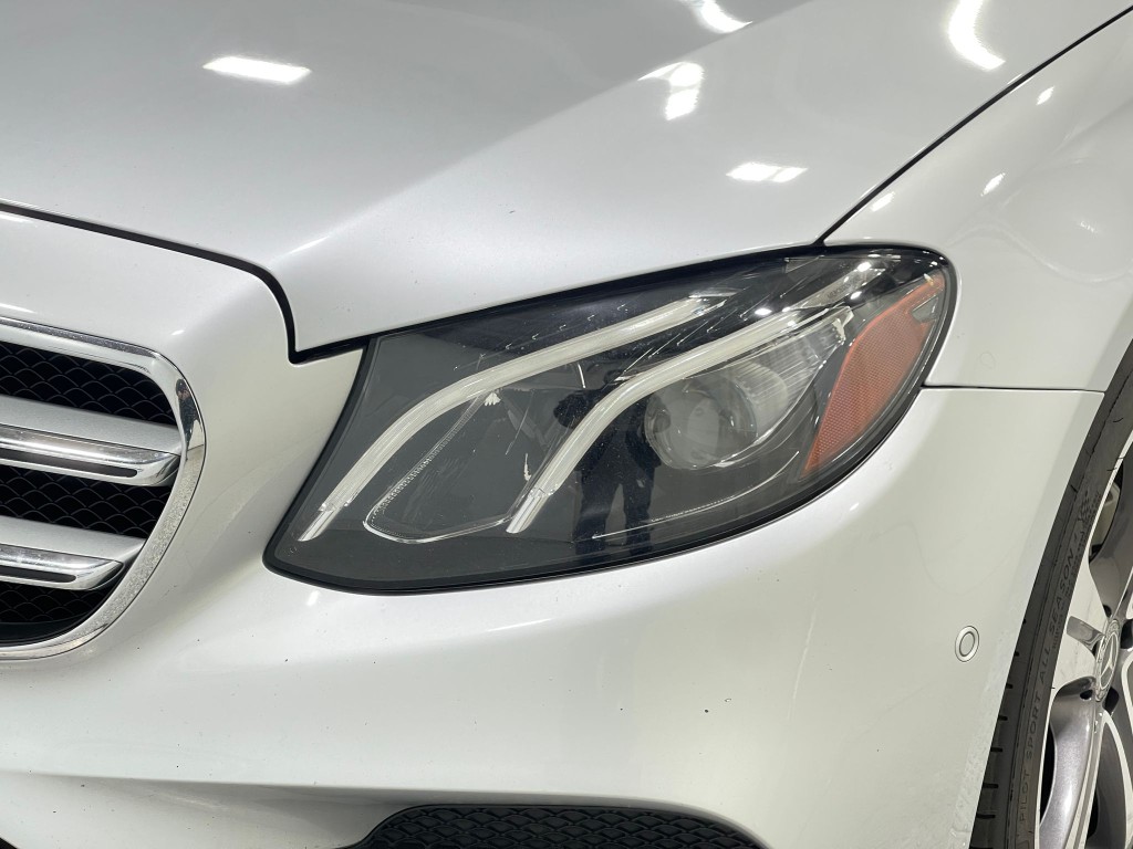 2018 Mercedes-Benz E-Class Image 35