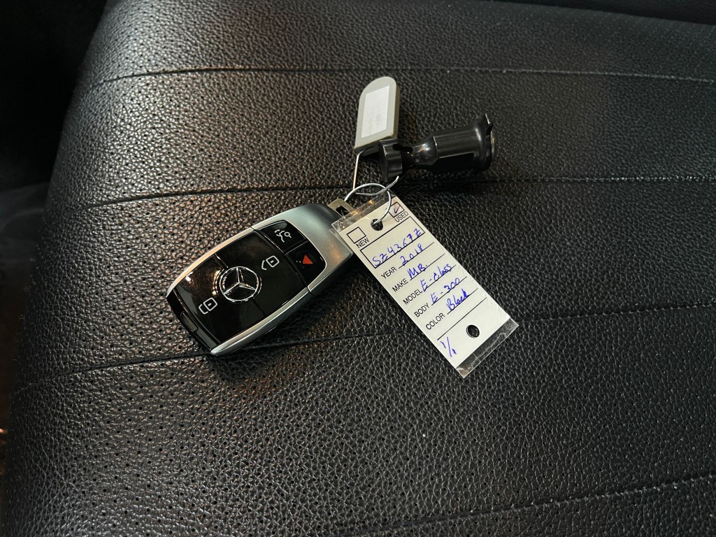 2018 Mercedes-Benz E-Class Image 39