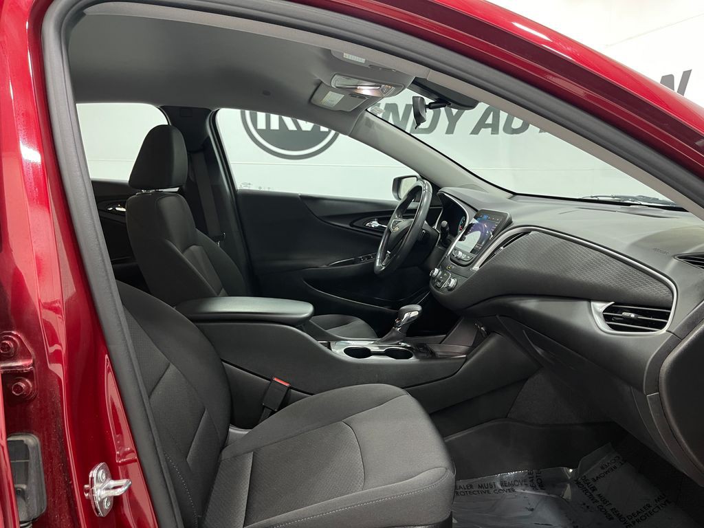 2021 Chevrolet Malibu Image 30