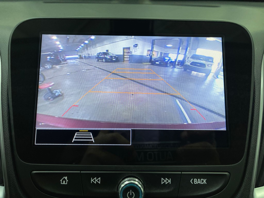 2021 Chevrolet Malibu Image 10