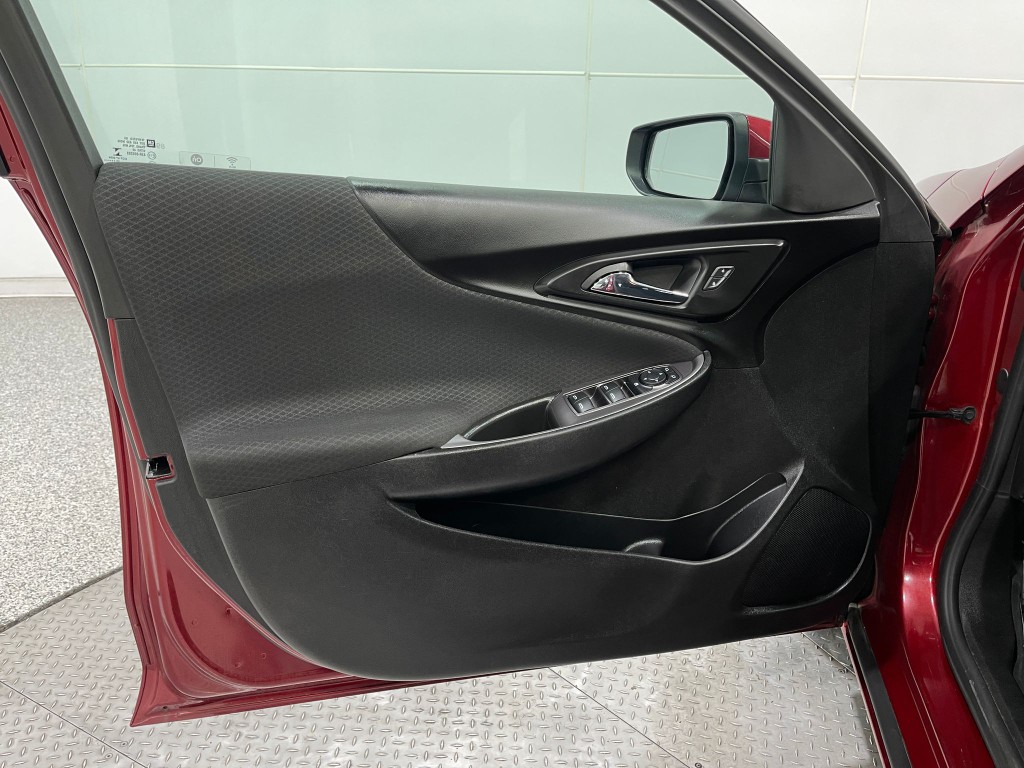 2021 Chevrolet Malibu Image 13