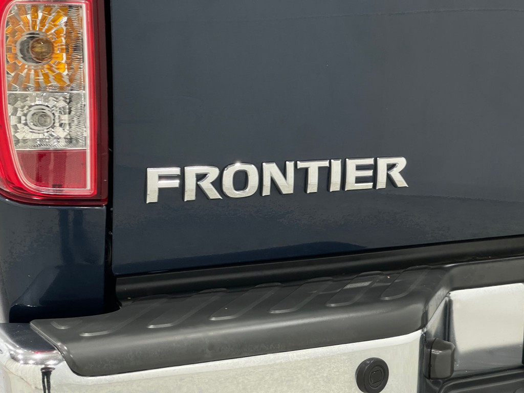 2019 Nissan Frontier Image 37
