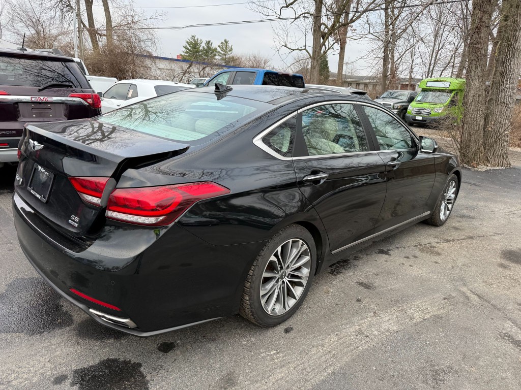 2017 Genesis G80 Image 3