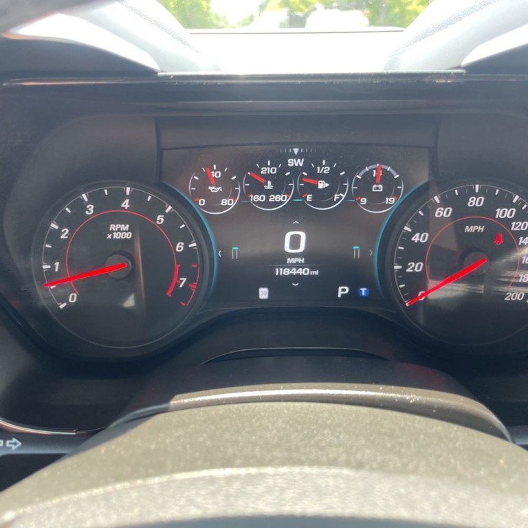 2017 Chevrolet Camaro Image 11