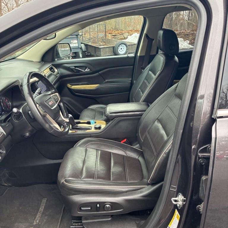 2018 GMC Acadia Image 5