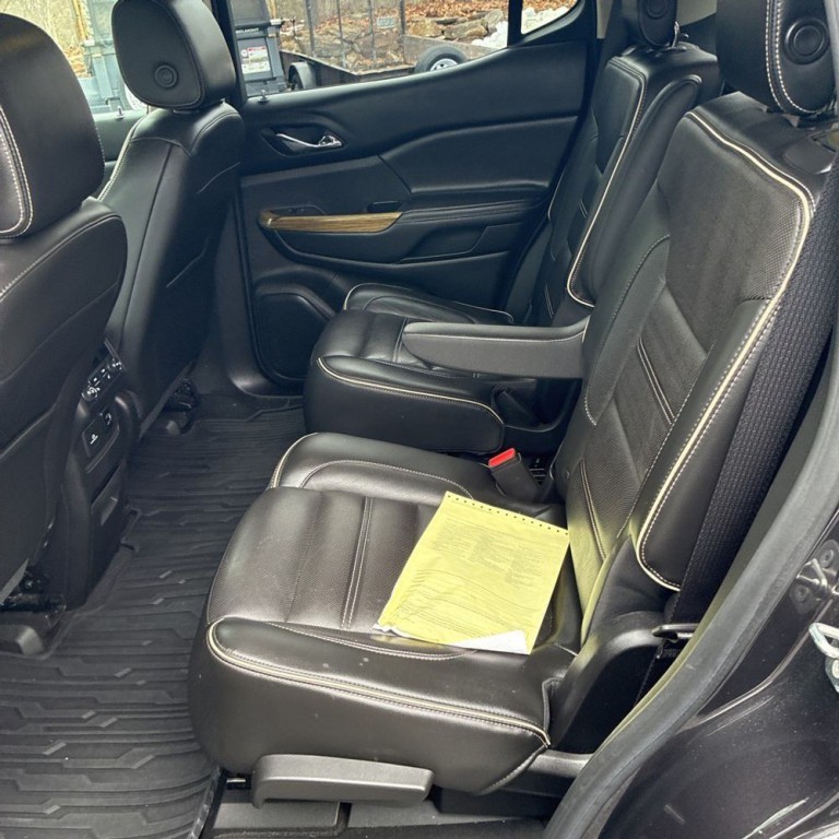 2018 GMC Acadia Image 14