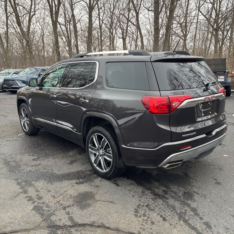 2018 GMC Acadia Image 4
