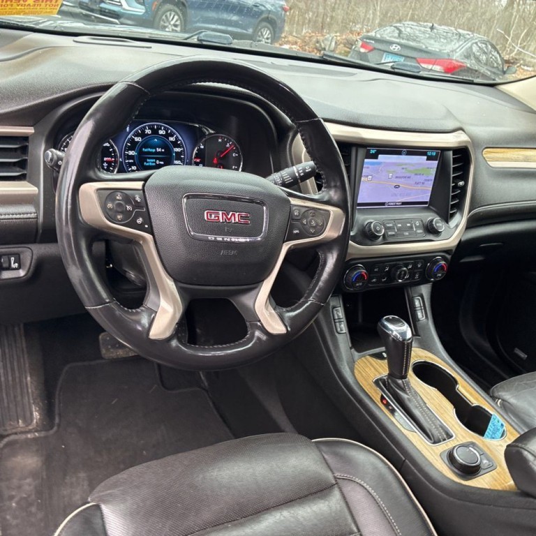 2018 GMC Acadia Image 7