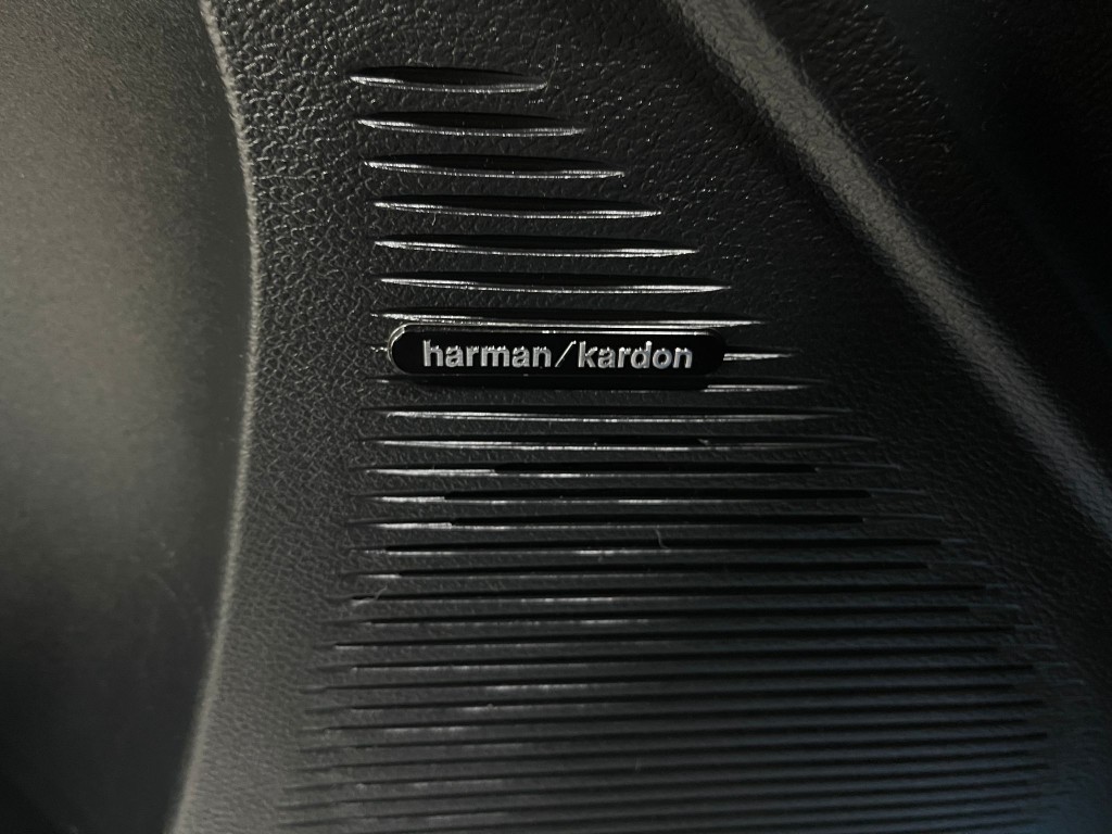 2016 Dodge Challenger Image 17