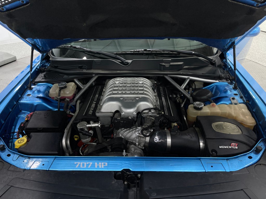 2016 Dodge Challenger Image 28