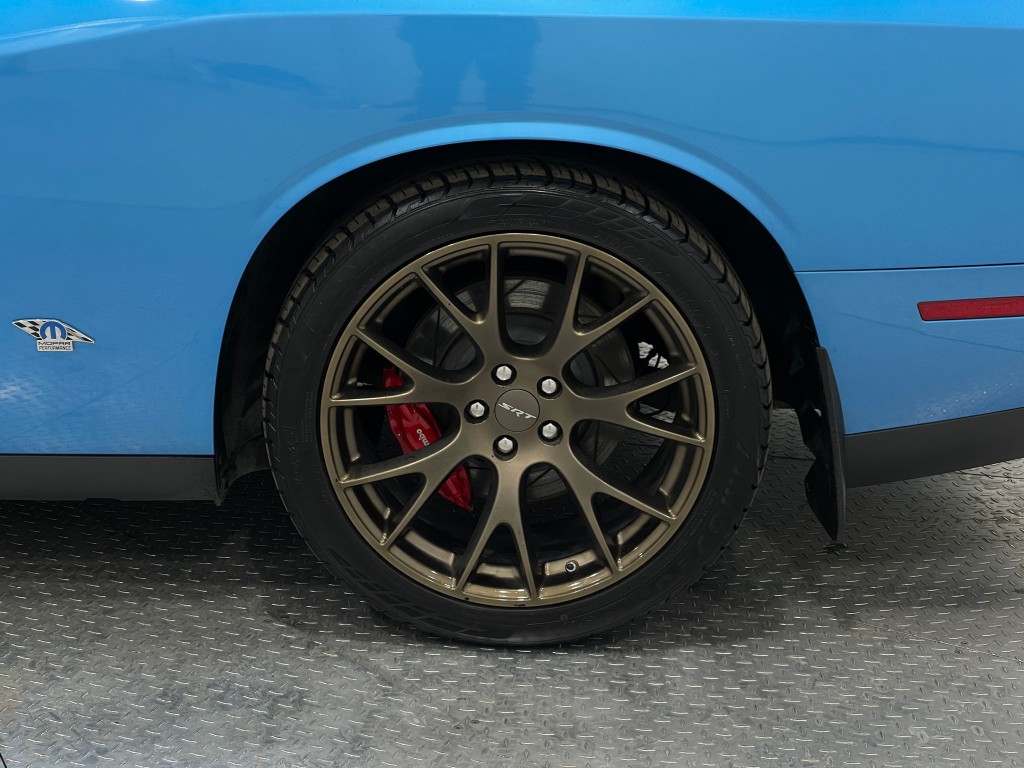 2016 Dodge Challenger Image 36