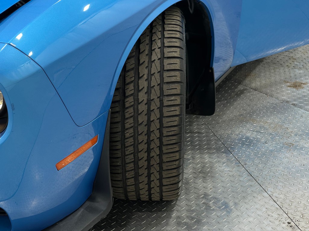 2016 Dodge Challenger Image 37