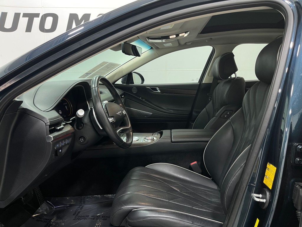 2021 Genesis G80 Image 14