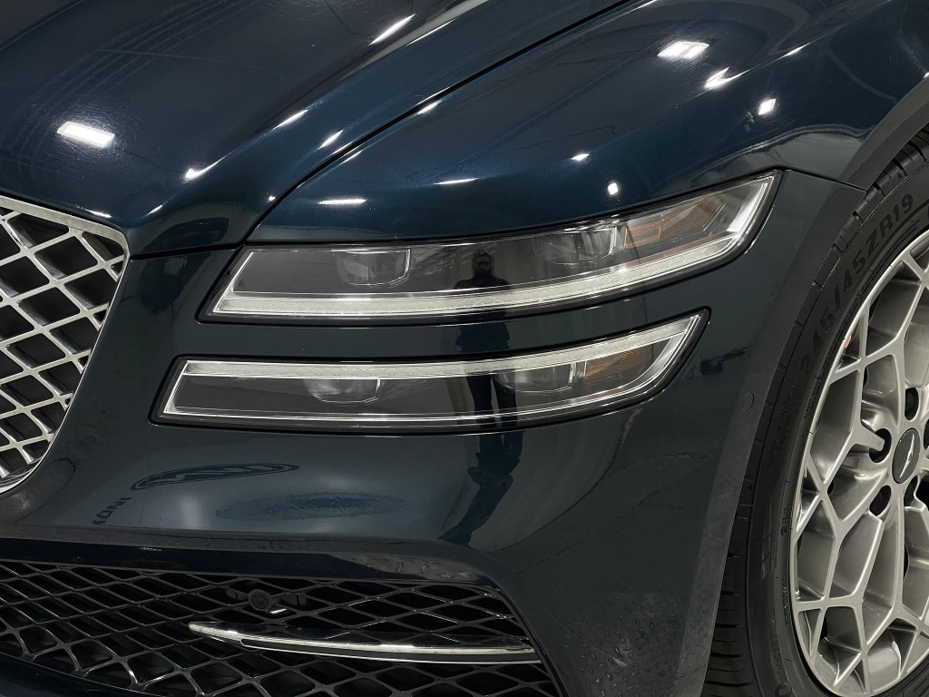 2021 Genesis G80 Image 34