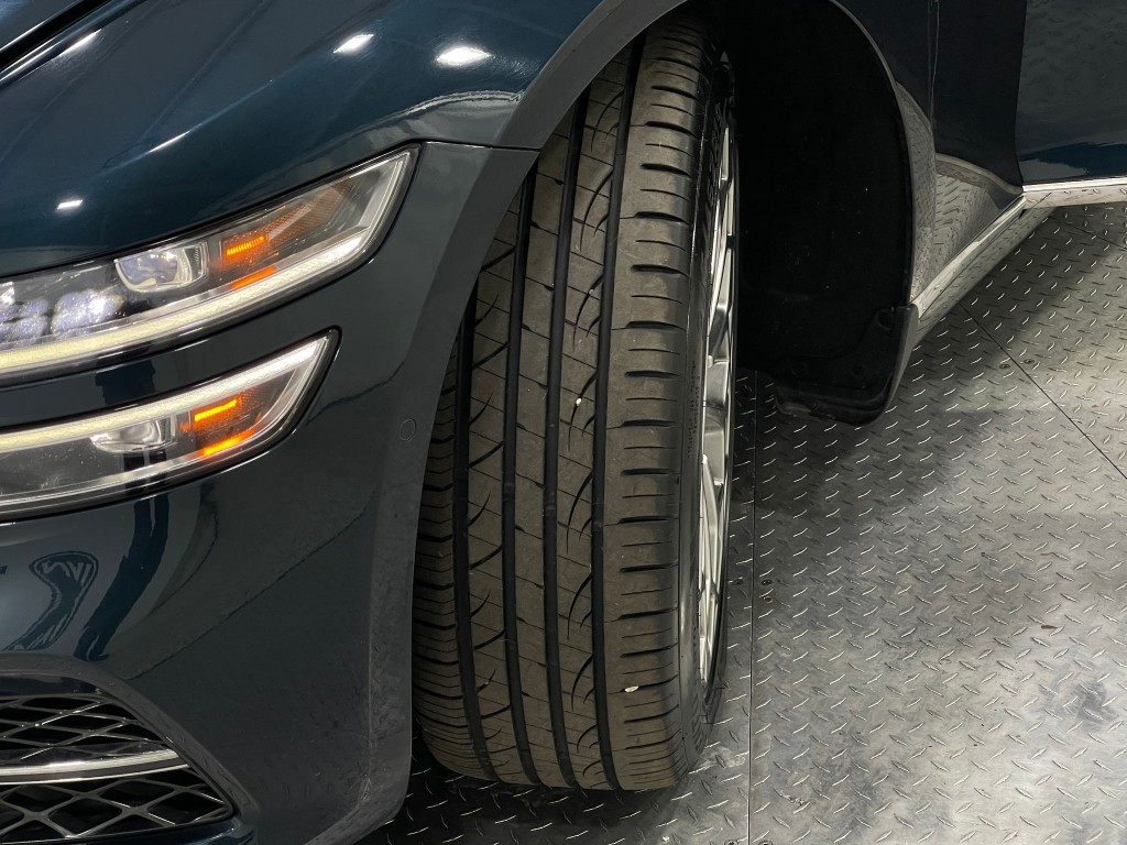 2021 Genesis G80 Image 37