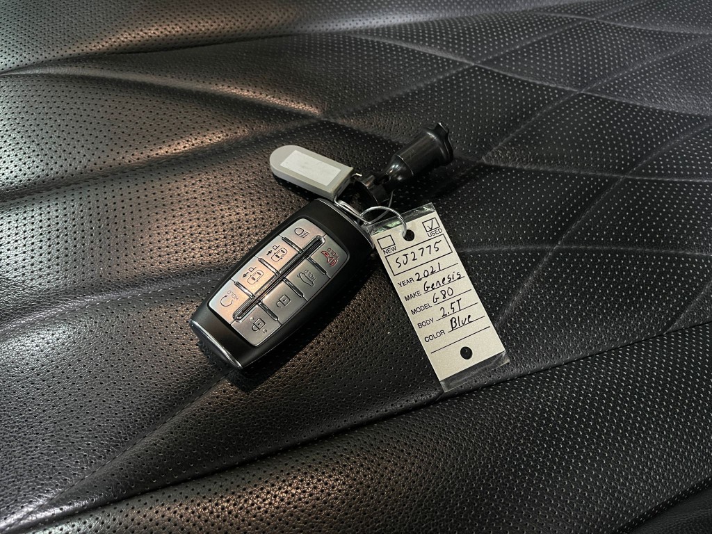 2021 Genesis G80 Image 38