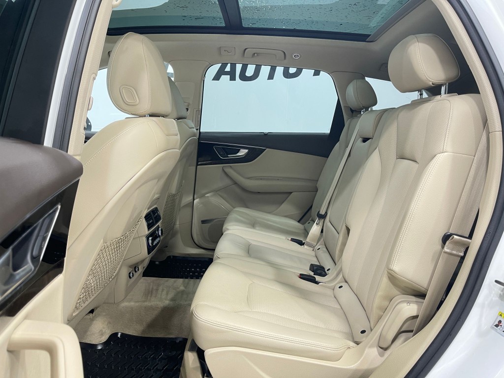 2019 Audi Q7 Image 30