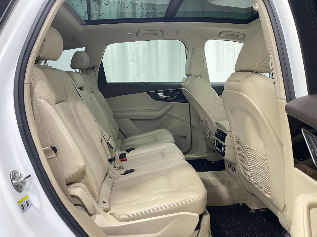 2019 Audi Q7 Image 33