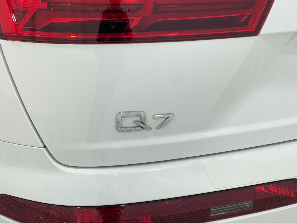 2019 Audi Q7 Image 40