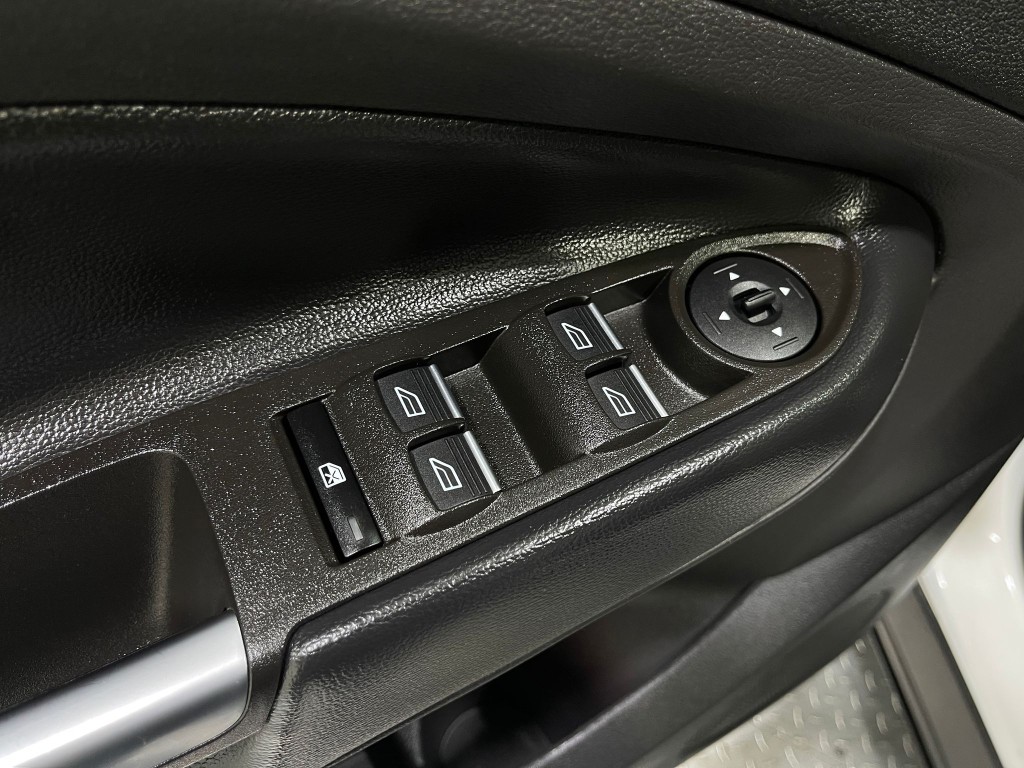 2019 Ford Escape Image 17