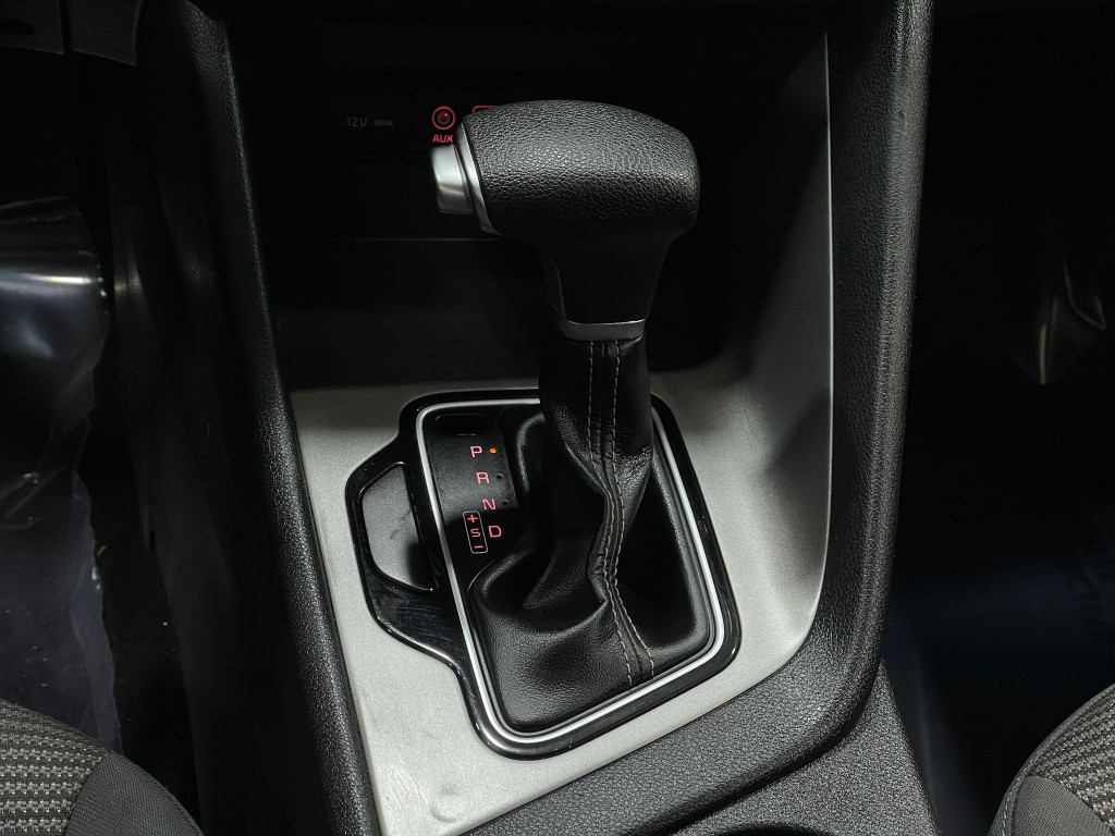 2019 Kia Niro Image 25