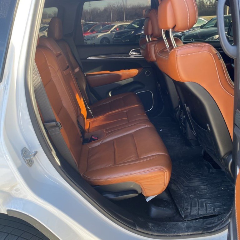 2016 Jeep Grand Cherokee Image 16