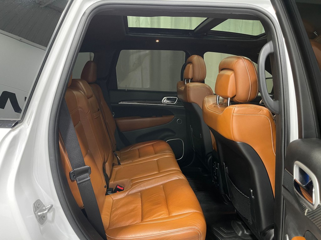 2016 Jeep Grand Cherokee Image 31
