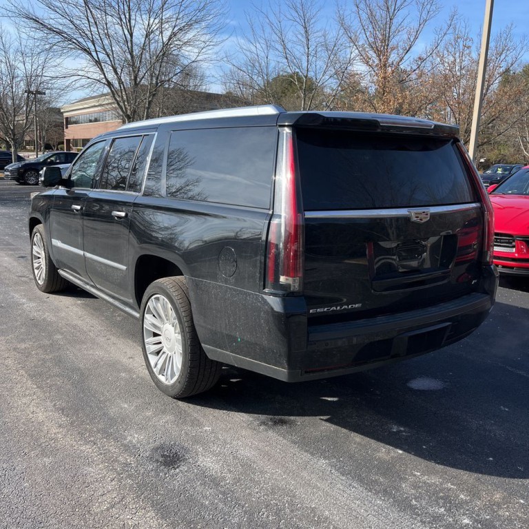 2015 Cadillac Escalade Image 5