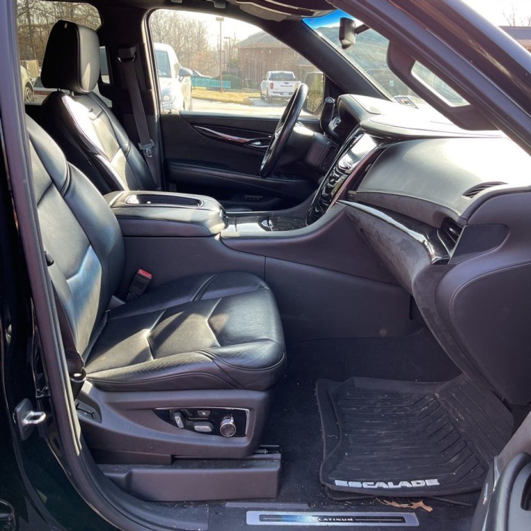 2015 Cadillac Escalade Image 7