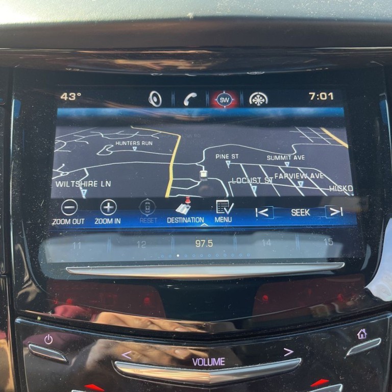 2015 Cadillac Escalade Image 10