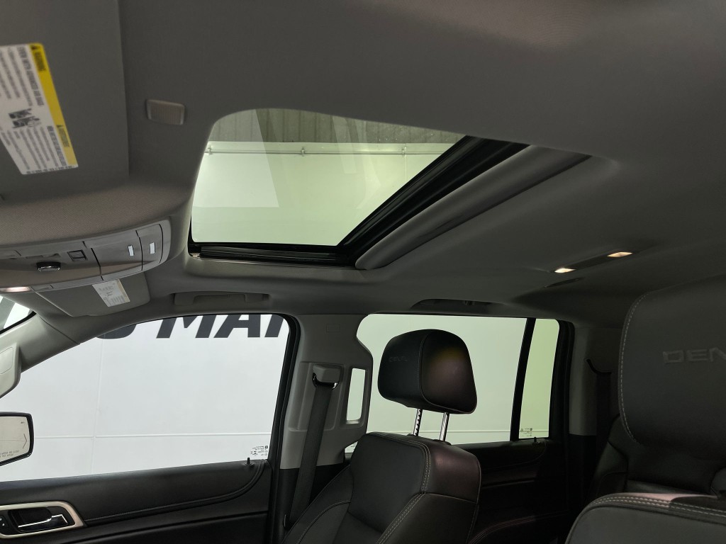 2020 GMC Yukon Image 11