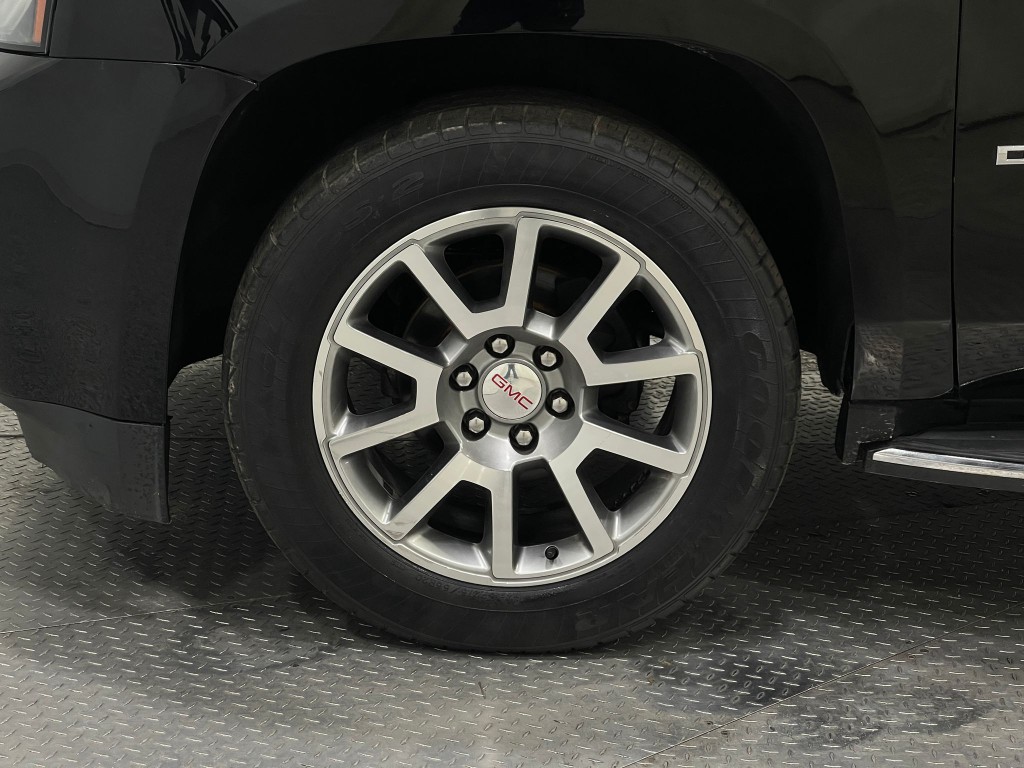 2020 GMC Yukon Image 35