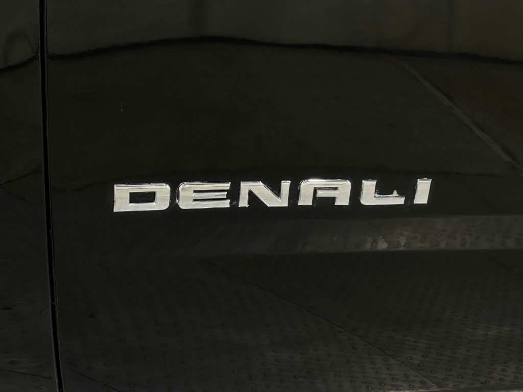 2020 GMC Yukon Image 40