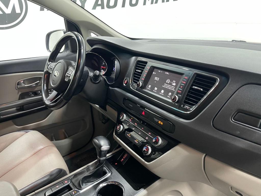 2020 Kia Sedona Image 19