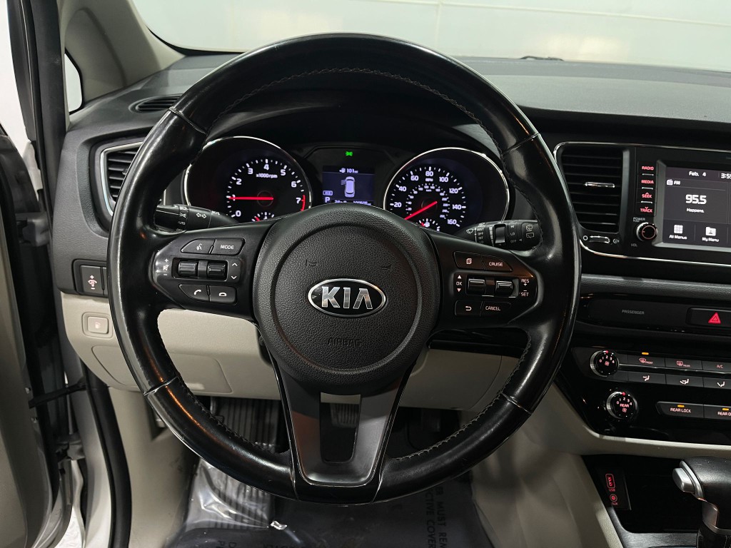 2020 Kia Sedona Image 21