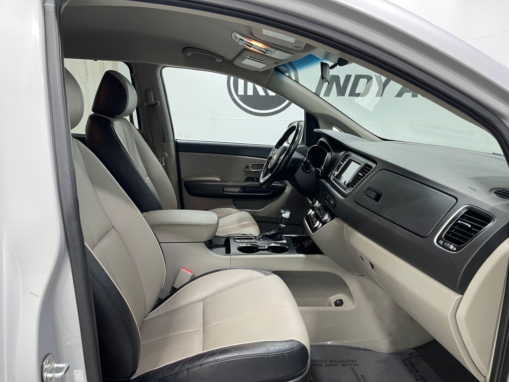 2020 Kia Sedona Image 33