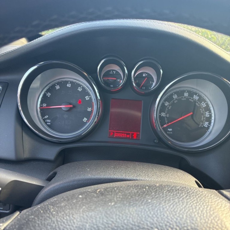 2019 Buick Cascada Image 10