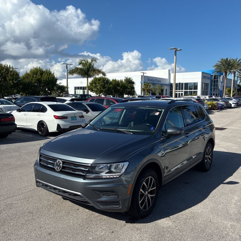2019 Volkswagen Tiguan Image 2