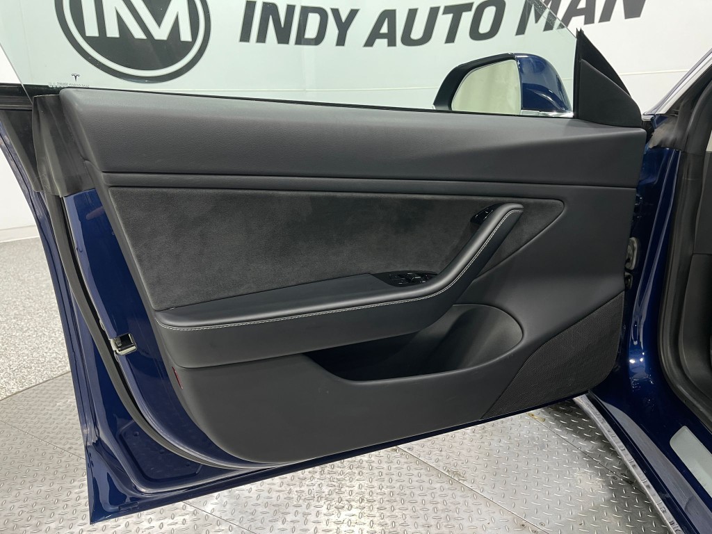 2018 Tesla Model 3 Image 14