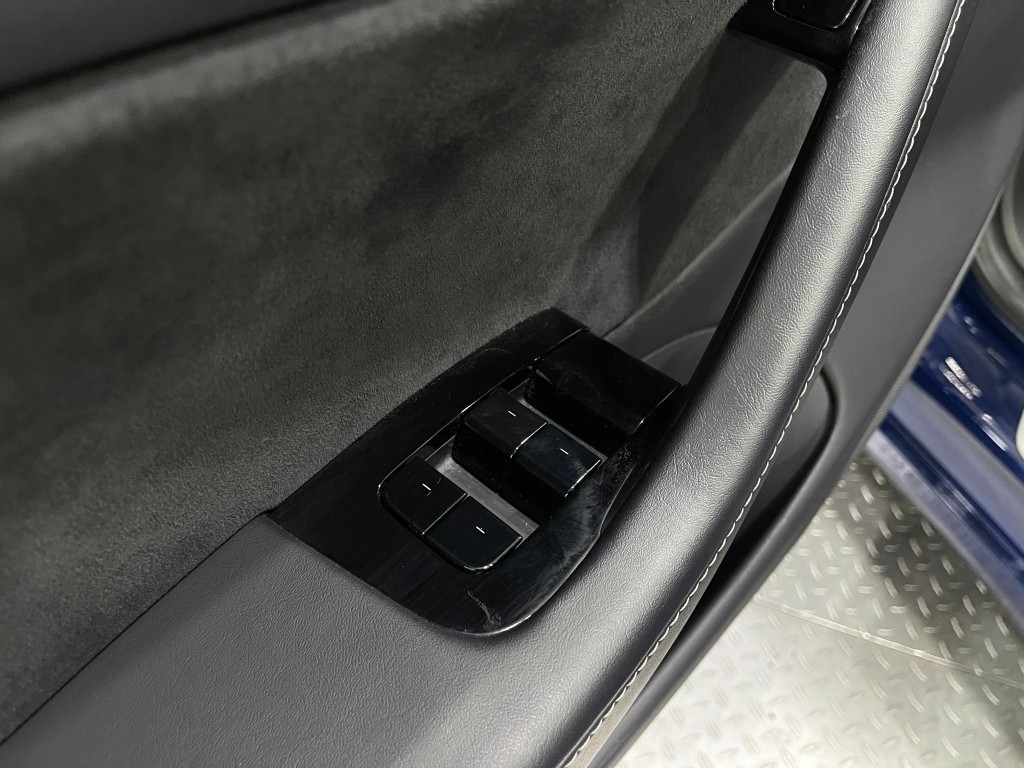 2018 Tesla Model 3 Image 15