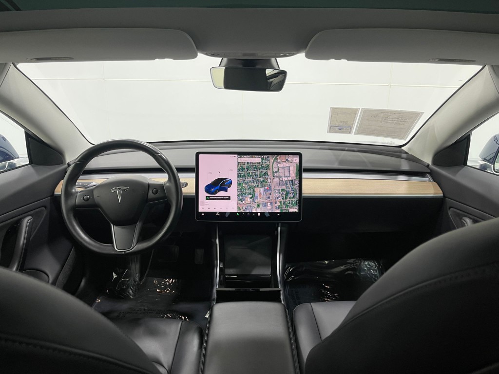 2018 Tesla Model 3 Image 18