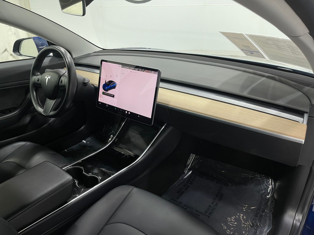 2018 Tesla Model 3 Image 19