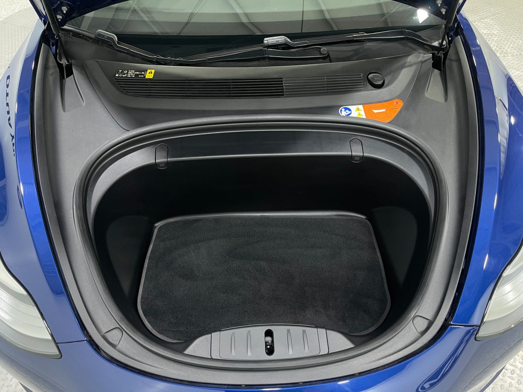 2018 Tesla Model 3 Image 24