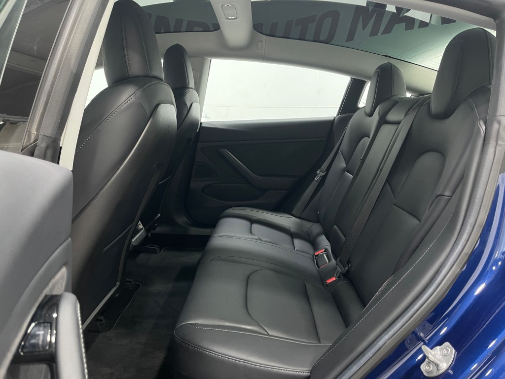 2018 Tesla Model 3 Image 27