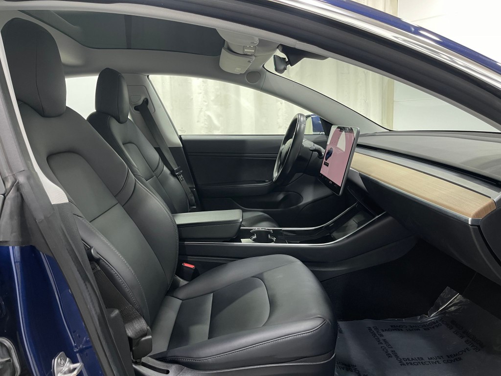 2018 Tesla Model 3 Image 29
